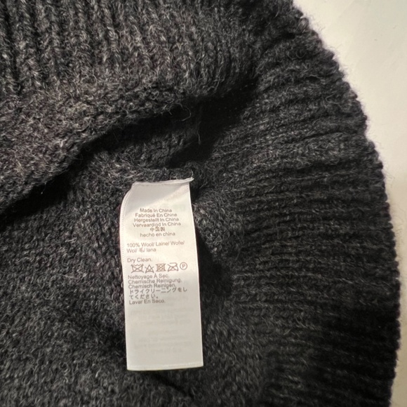 100% Wool Crewneck Sweater - Picture 5 of 9